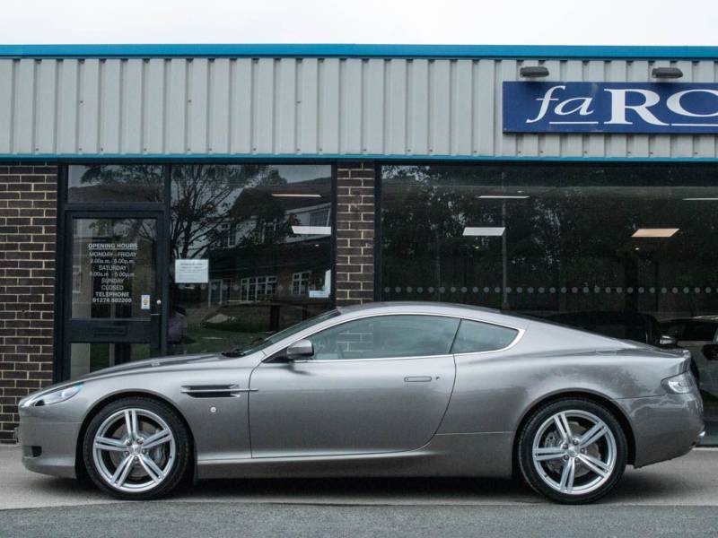 Aston Martin DB9   Registered:2008(58)