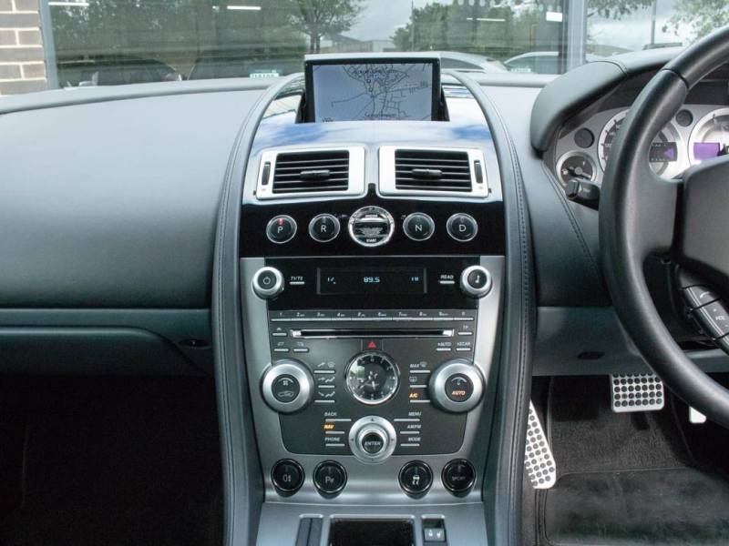 Aston Martin DB9   Registered:2008(58)