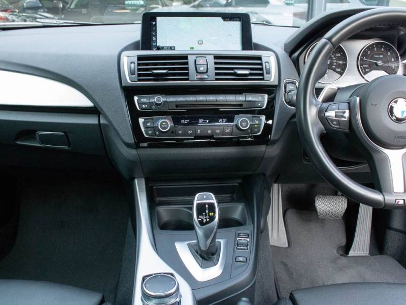 BMW 2 Series   Registered:2017(17)