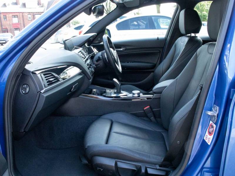 BMW 1 Series   Registered:2017(17)