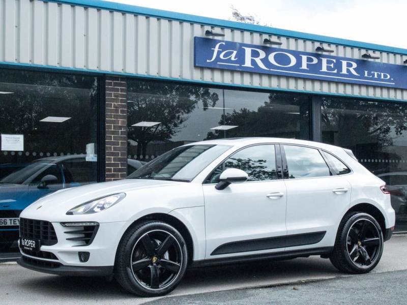 Porsche Macan   Registered:2015(15)