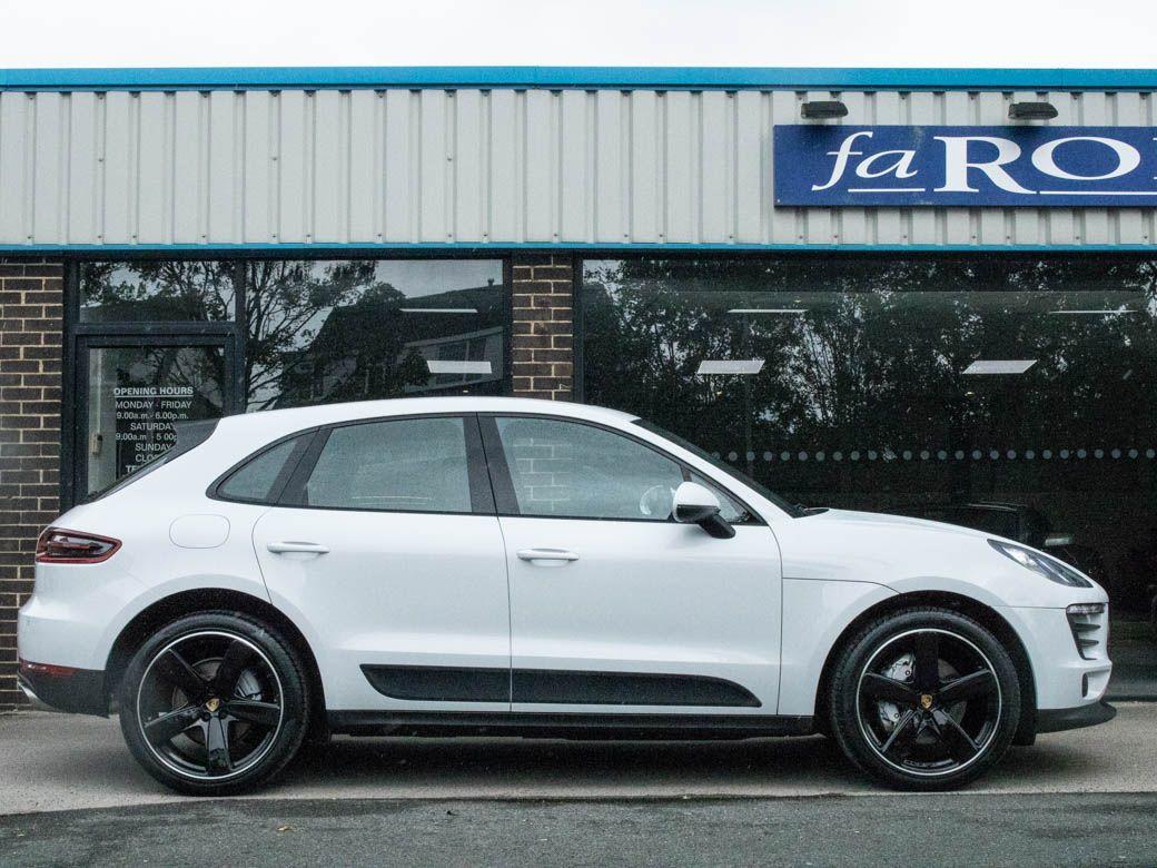 Porsche Macan 3.0 V6 S PDK Estate Petrol Carrara White Metallic