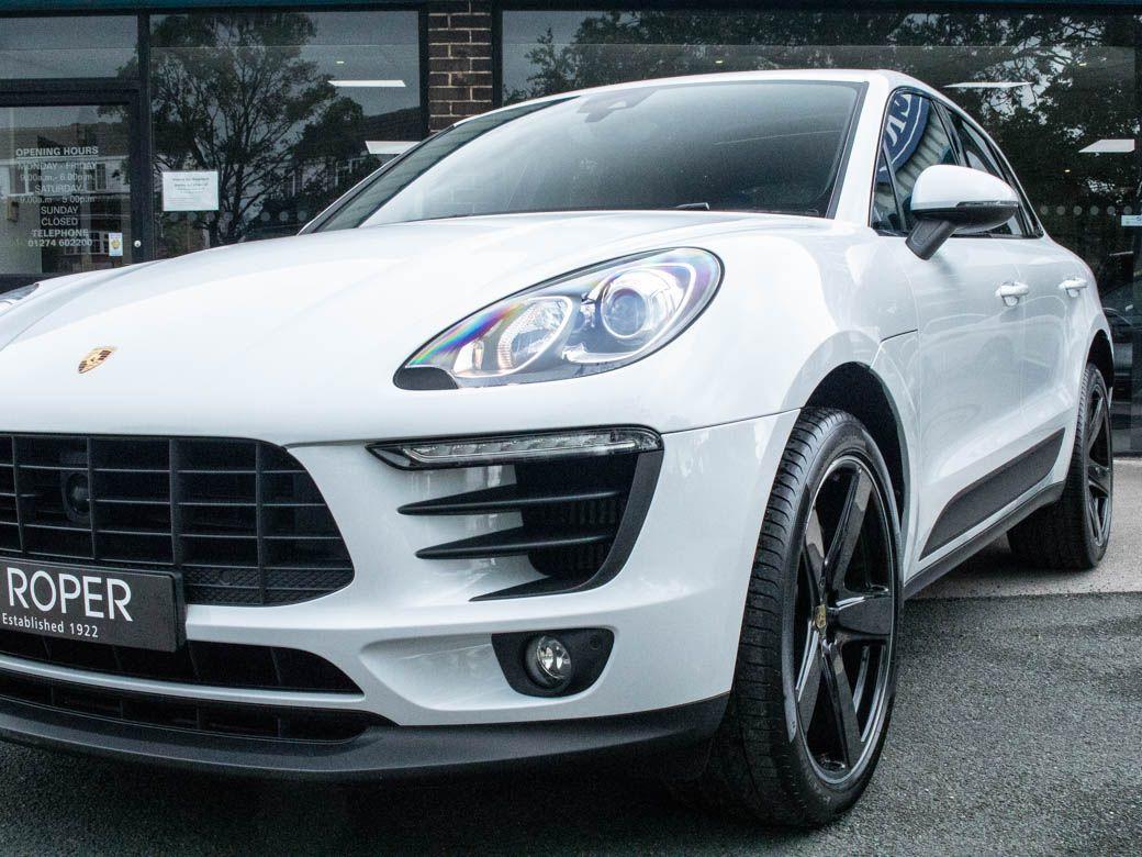 Porsche Macan 3.0 V6 S PDK Estate Petrol Carrara White Metallic