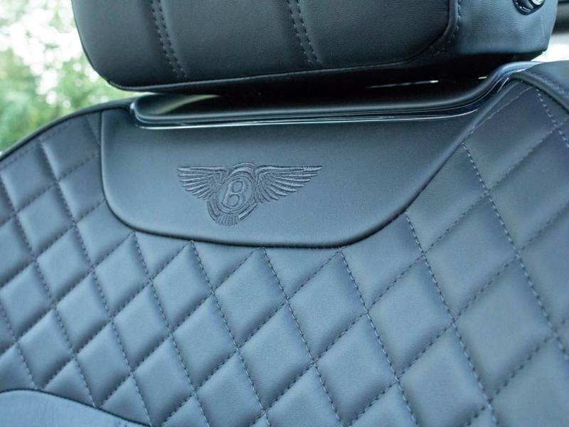 Bentley Bentayga   Registered:2018(18)