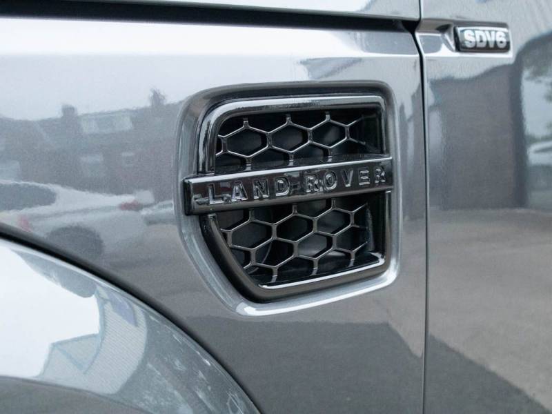 Land Rover Discovery   Registered:2015(65)