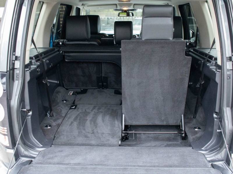 Land Rover Discovery   Registered:2015(65)