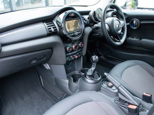 2015 Mini Hatchback 1.2 ONE (Pepper Pack)