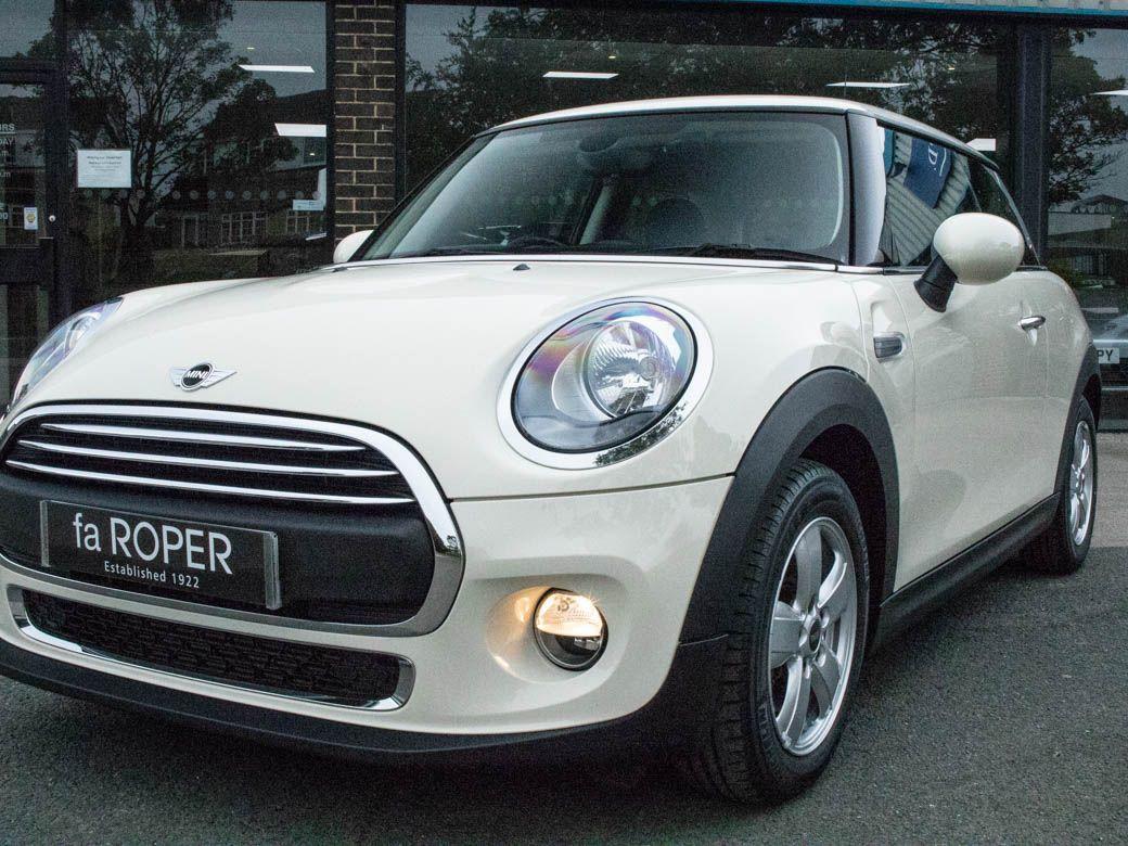 Mini Hatchback 1.2 ONE (Pepper Pack) Hatchback Petrol Pepper White