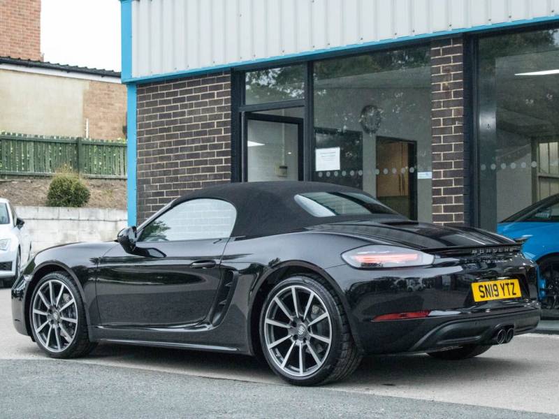 Porsche Boxster   Registered:2019(19)