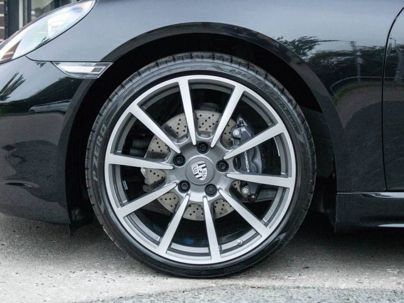 Porsche Boxster   Registered:2019(19)