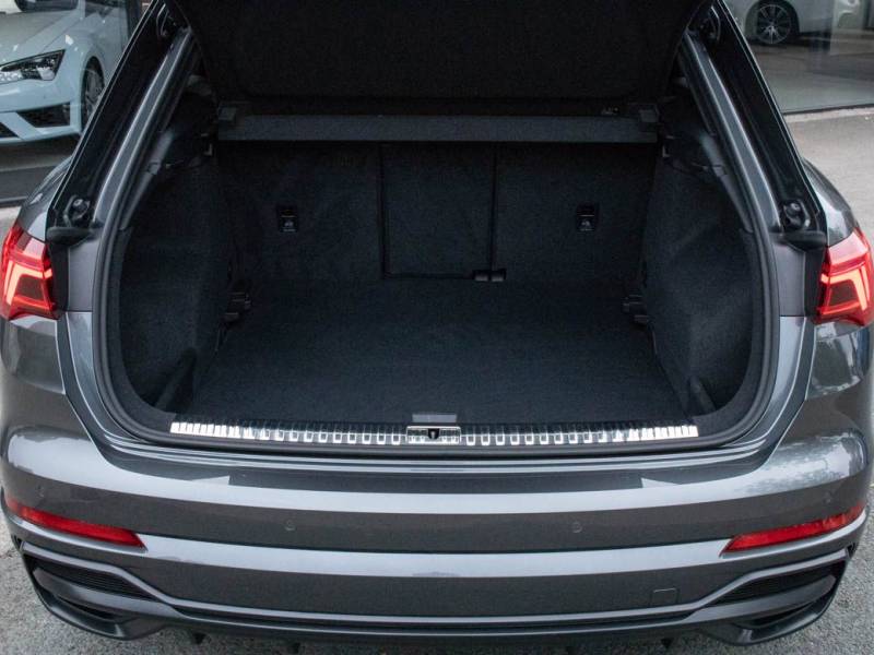 Audi Q3   Registered:2019(68)