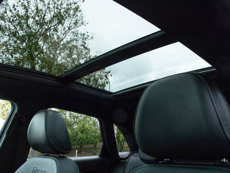 Audi RS Q3   Registered:2016(66)