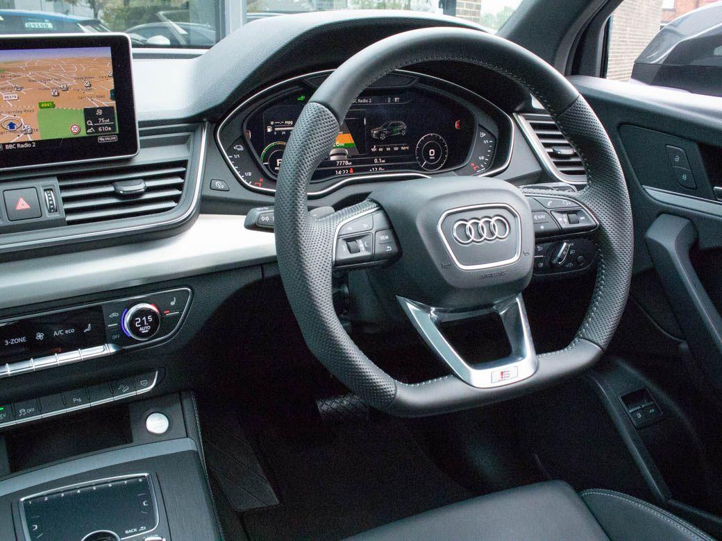 Audi Q5 2.0 55 TFSI e quattro S Line Competition S-tronic Estate Petrol / Electric Hybrid Daytona Grey Metallic