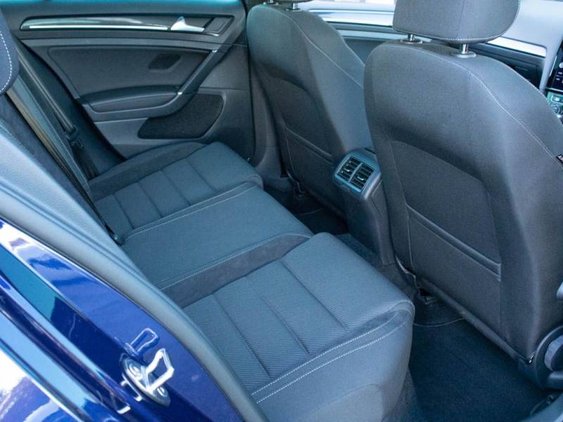 Volkswagen Golf   Registered:2020(20)