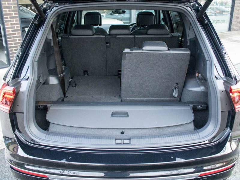 Volkswagen Tiguan Allspace   Registered:2019(19)