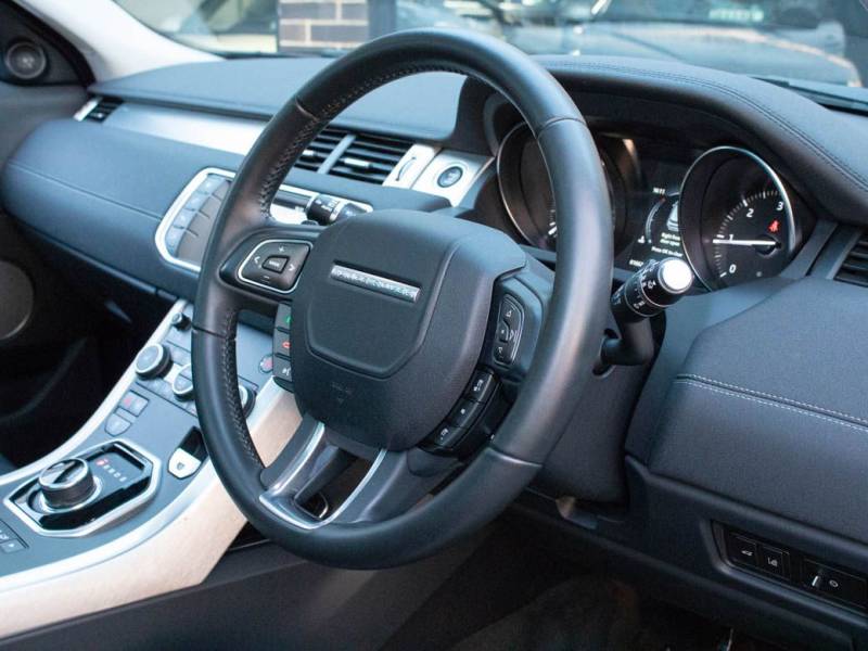 Land Rover Range Rover Evoque   Registered:2018(67)