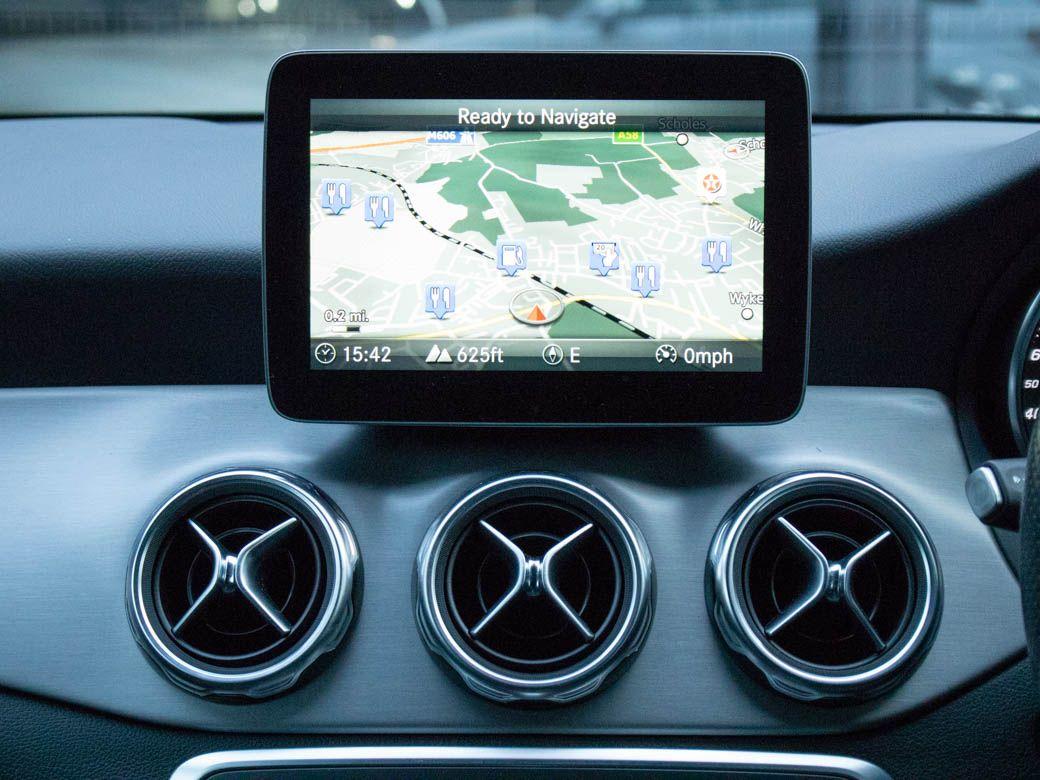 Mercedes-Benz Gla 2.1 GLA 200d AMG Line Executive Auto Estate Diesel Elbaite Green Metallic