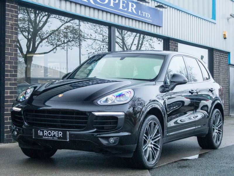 Porsche Cayenne   Registered:2016(66)