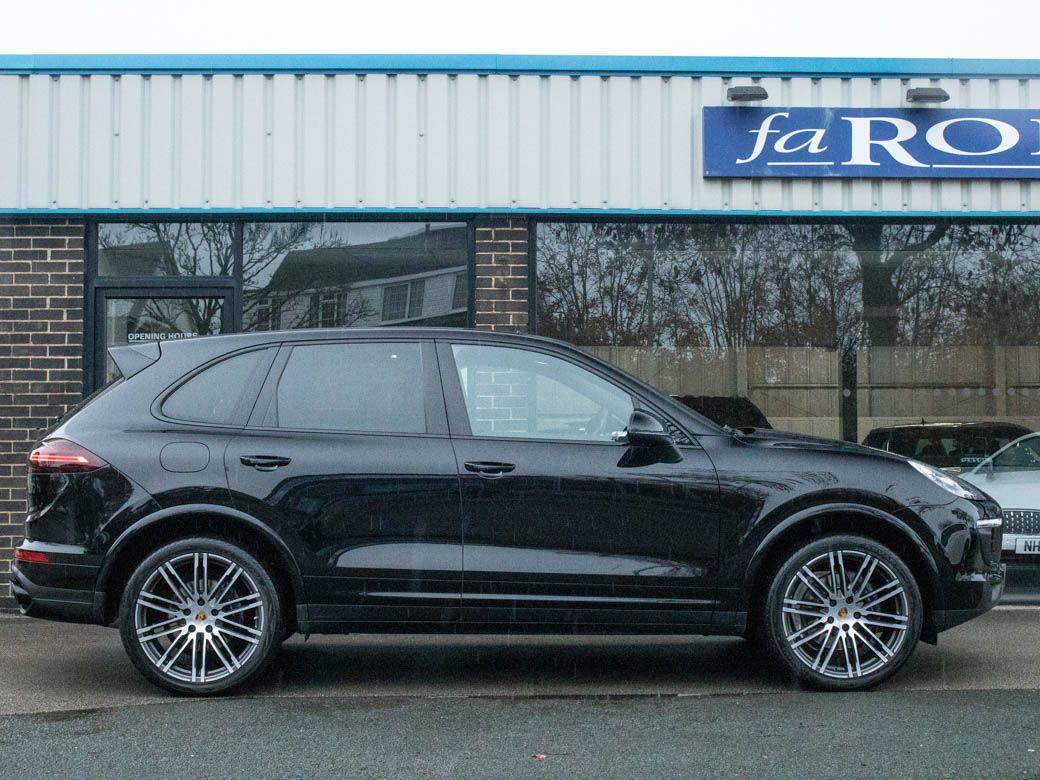 Porsche Cayenne 3.0 TD Platinum Edition Tiptronic S Estate Diesel Jet Black Metallic