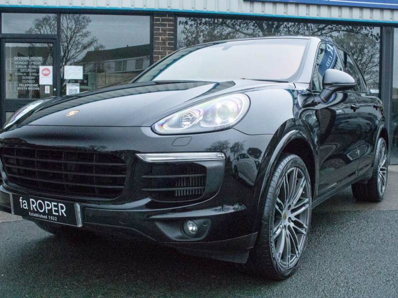 Porsche Cayenne   Registered:2016(66)