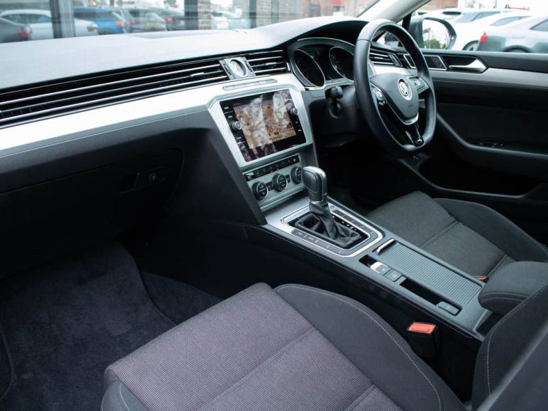 Volkswagen Passat   Registered:2018(68)
