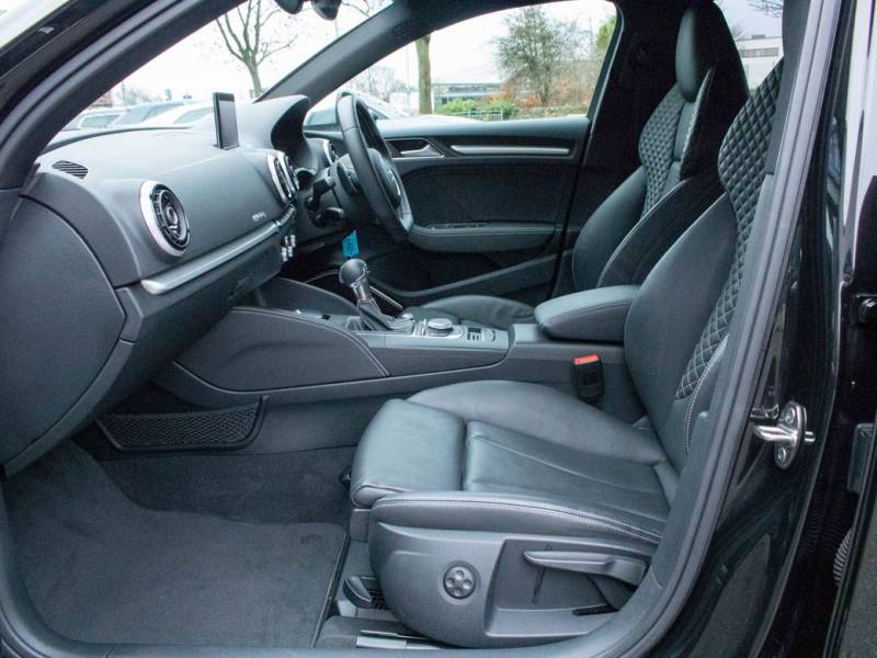 Audi A3   Registered:2014(14)