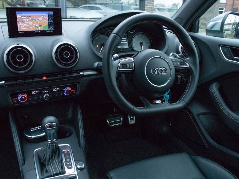 Audi A3   Registered:2014(14)