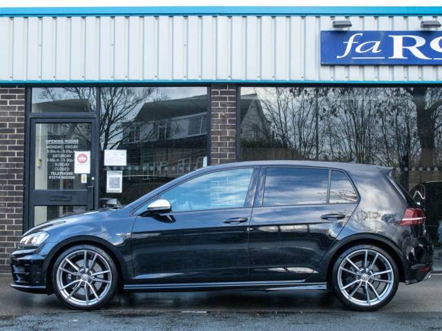 2017 Volkswagen Golf 2.0 TSI R 4MOTION 5 door DSG 300ps