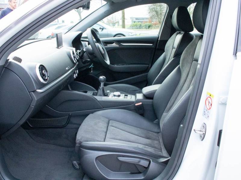 Audi A3   Registered:2019(68)