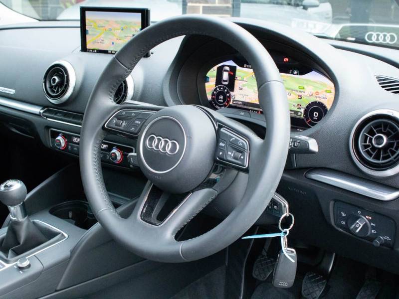 Audi A3   Registered:2019(68)