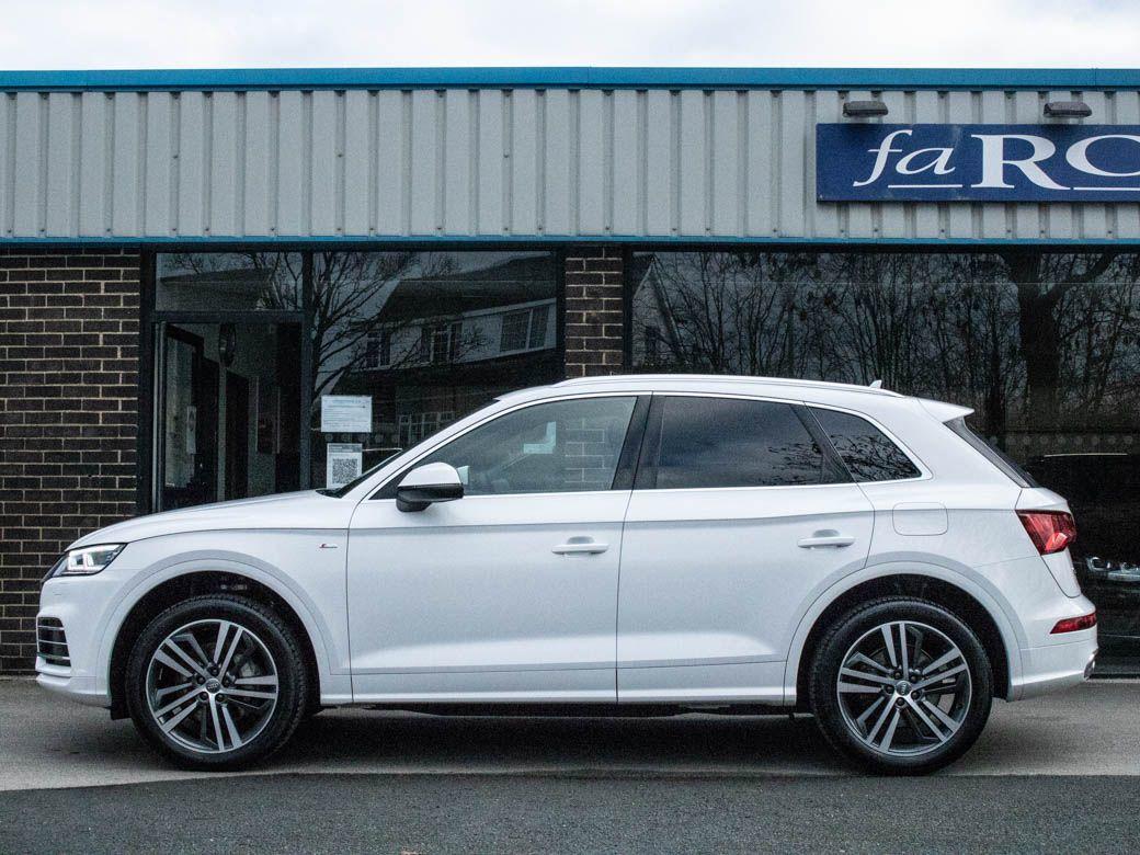 Audi Q5 2.0 55 TFSIe quattro S Line Competition S tronic PHEV Estate Petrol / Electric Hybrid Ibis White