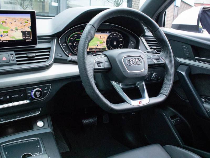 Audi Q5   Registered:2019(69)