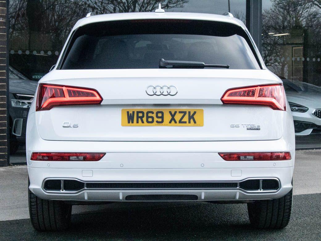 Audi Q5 2.0 55 TFSIe quattro S Line Competition S tronic PHEV Estate Petrol / Electric Hybrid Ibis White