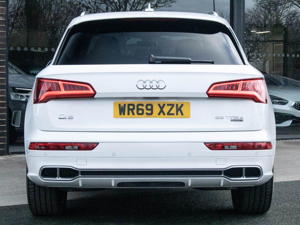 Audi Q5 2.0 55 TFSIe quattro S Line Competition S tronic PHEV Estate Petrol / Electric Hybrid Ibis White