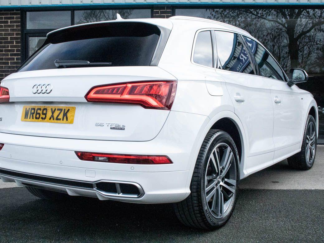 Audi Q5 2.0 55 TFSIe quattro S Line Competition S tronic PHEV Estate Petrol / Electric Hybrid Ibis White