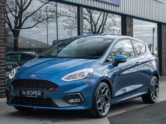 Ford Fiesta 1.5 EcoBoost ST-2 3 door Performance Pack Hatchback Petrol Performance Blue Metallic