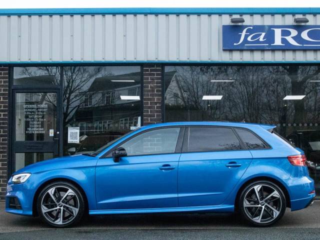 2020 Audi A3 S3 Sportback 2.0 TFSI quattro Black Edition S tronic 300ps