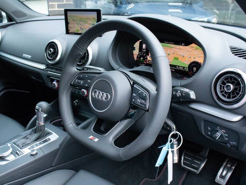 Audi A3   Registered:2020(20)