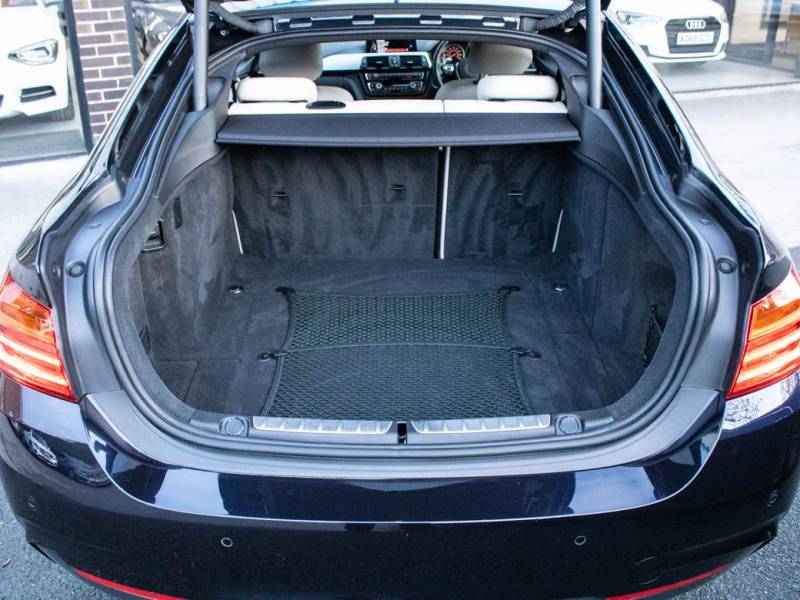 BMW 4 Series   Registered:2015(15)