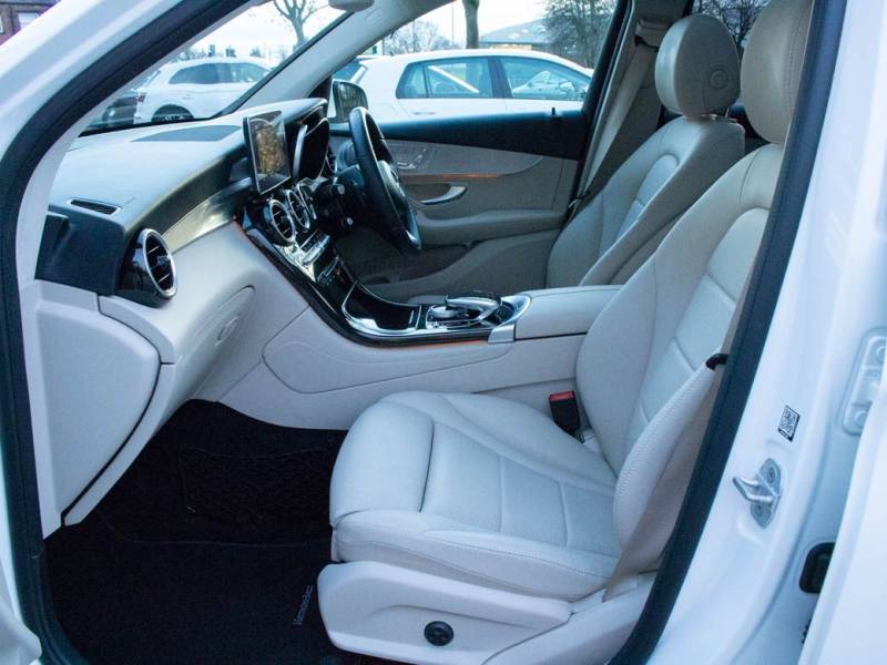 Mercedes Benz GLC   Registered:2015(65)