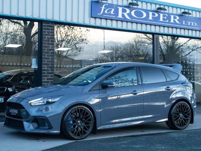 2016 Ford Focus RS 2.3T EcoBoost AWD 420bhp