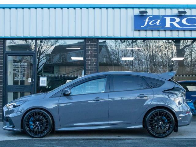2016 Ford Focus RS 2.3T EcoBoost AWD 420bhp