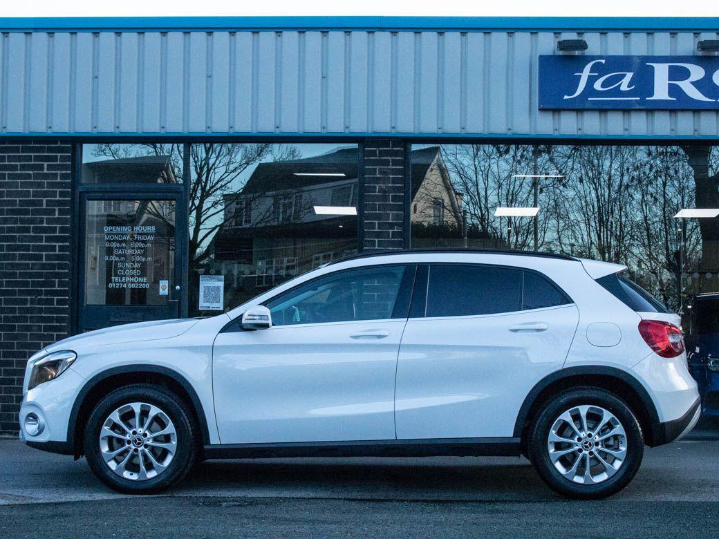 Mercedes-Benz GLA 1.6 GLA 200 SE Auto Estate Petrol Polar White
