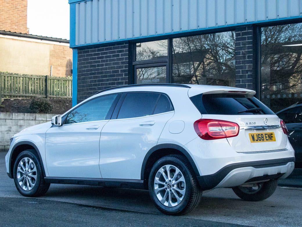 Mercedes-Benz GLA 1.6 GLA 200 SE Auto Estate Petrol Polar White