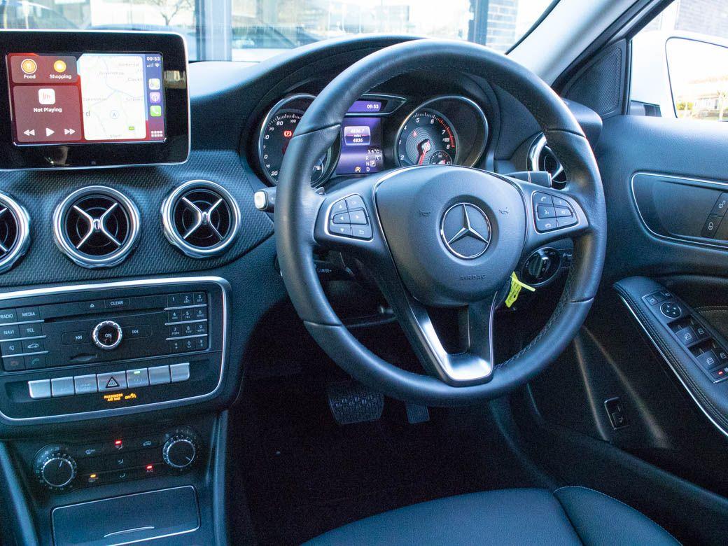 Mercedes-Benz GLA 1.6 GLA 200 SE Auto Estate Petrol Polar White