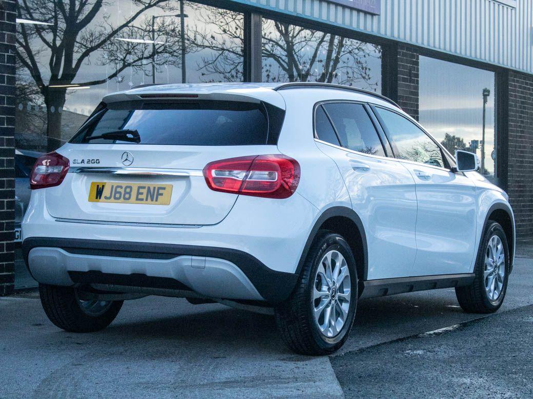 Mercedes-Benz GLA 1.6 GLA 200 SE Auto Estate Petrol Polar White