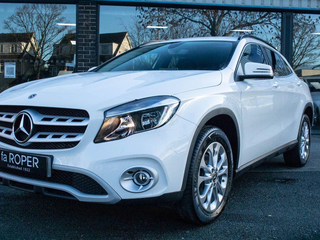 Mercedes-Benz GLA 1.6 GLA 200 SE Auto Estate Petrol Polar White