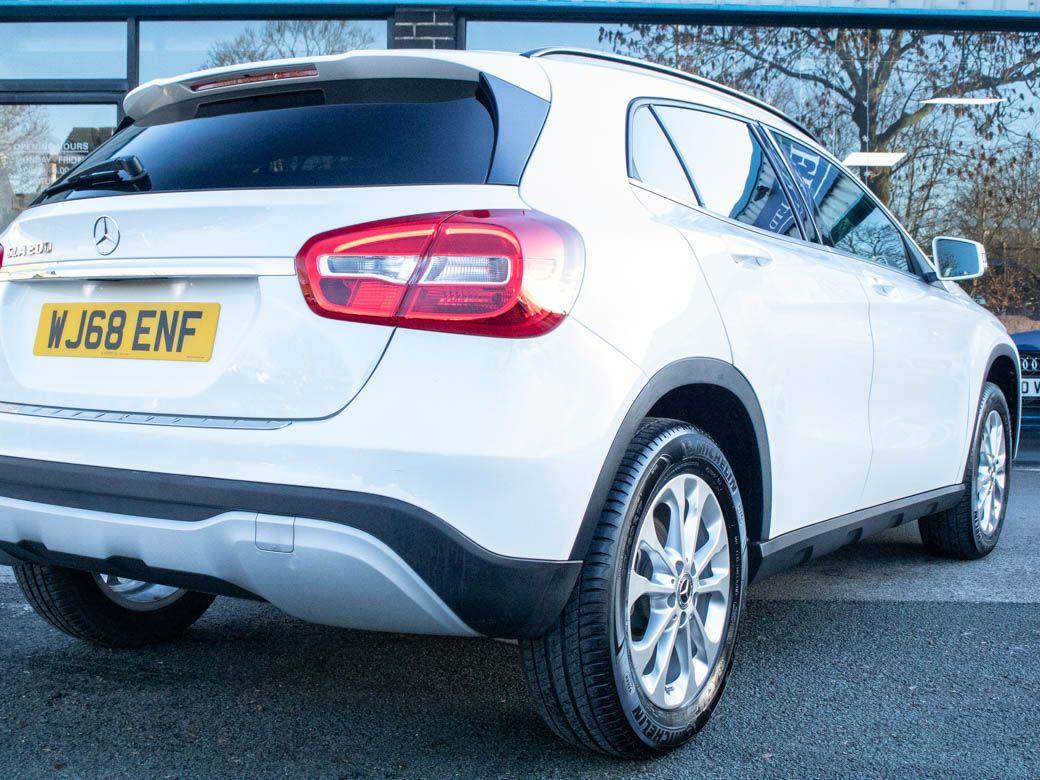 Mercedes-Benz GLA 1.6 GLA 200 SE Auto Estate Petrol Polar White