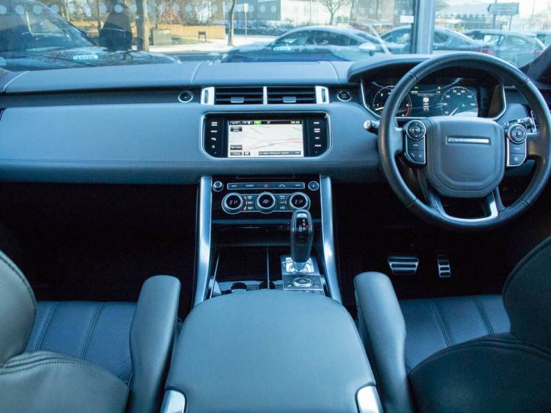 Land Rover Range Rover Sport   Registered:2015(15)