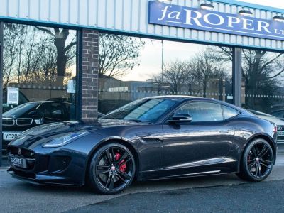 Jaguar F-Type 5.0 Supercharged V8 R Auto AWD 550ps Coupe Petrol Blackberry Premium Metallic